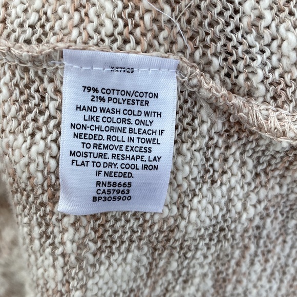 BP crew neck sweater. size XS - Picture 3 of 7